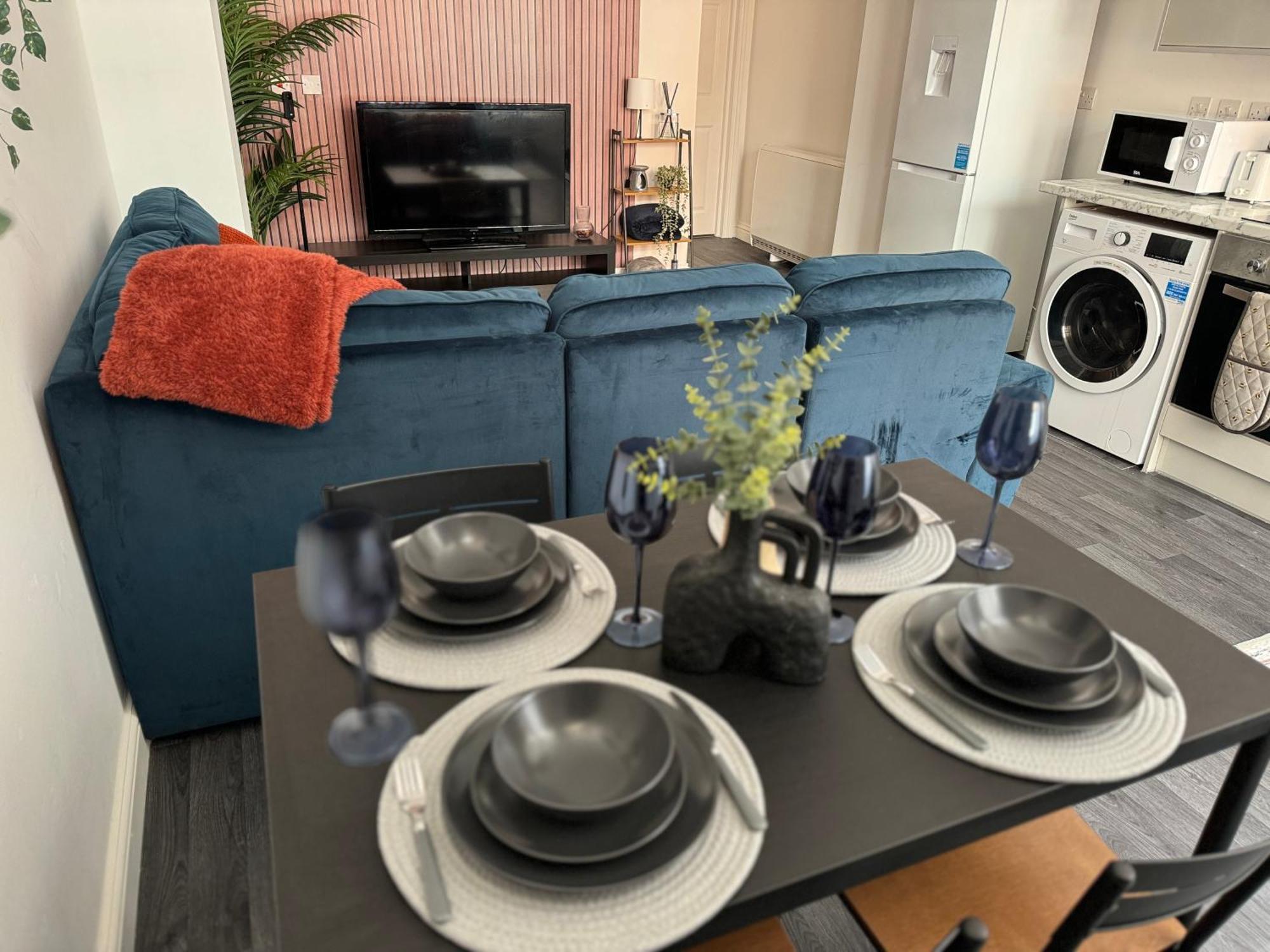 Birmingham City Stays Apartments *